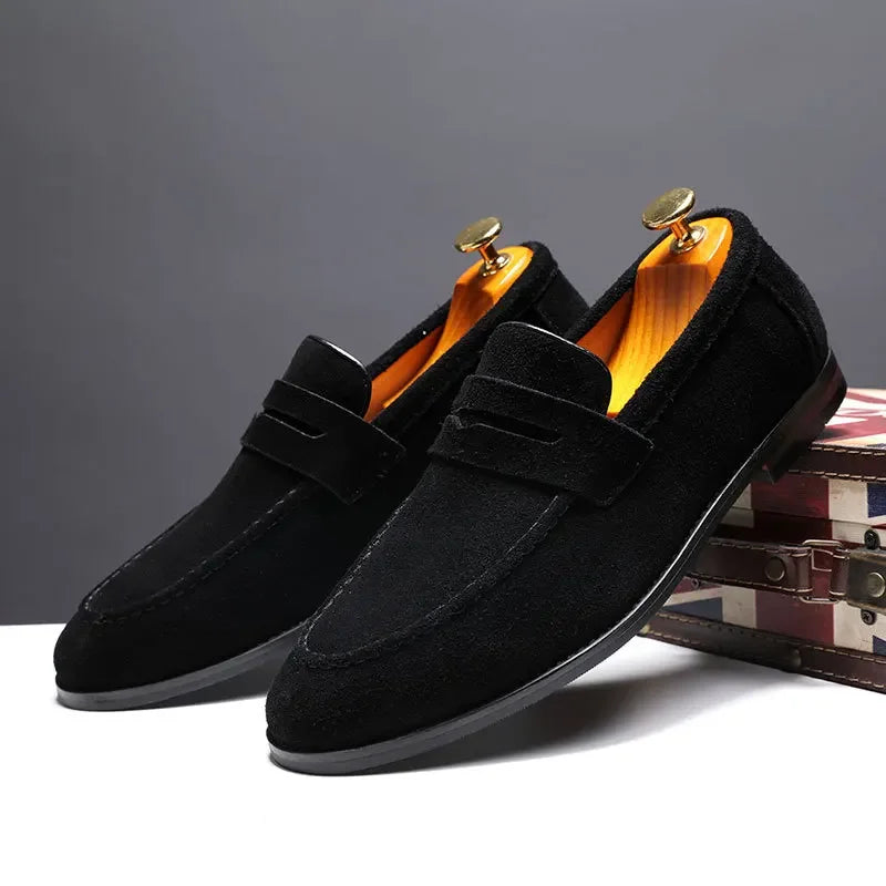 New Flats Men Large Size Solid Suede Casual Shoes Soft Fashion Loafers Slip-On Male Lightweight Driving Flat Heel Footwear