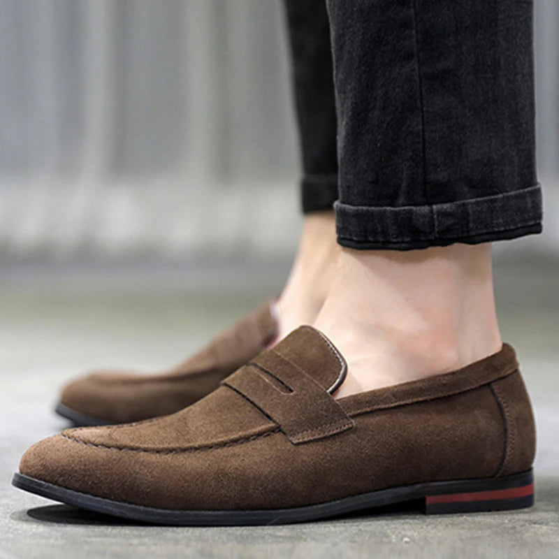 New Flats Men Large Size Solid Suede Casual Shoes Soft Fashion Loafers Slip-On Male Lightweight Driving Flat Heel Footwear