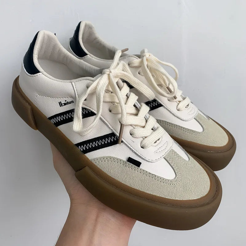 2021 Autumn New Luxury Shoes for Woman Classic Sneakers Women Leather Retro Low Cut Lace -Up Casual Women Sneakers plus Size 44