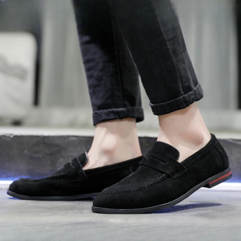 New Flats Men Large Size Solid Suede Casual Shoes Soft Fashion Loafers Slip-On Male Lightweight Driving Flat Heel Footwear