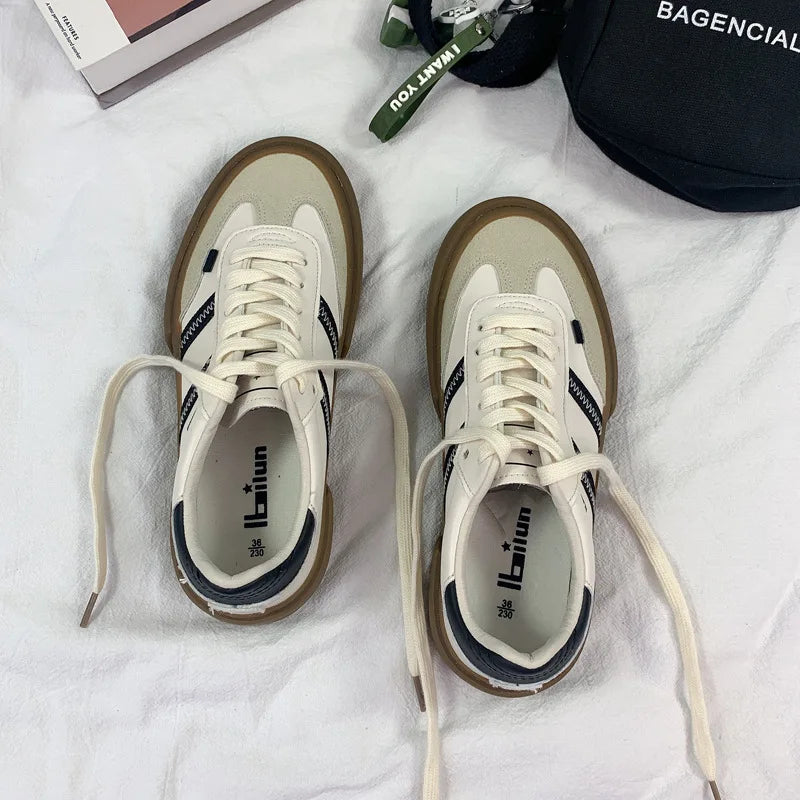 2021 Autumn New Luxury Shoes for Woman Classic Sneakers Women Leather Retro Low Cut Lace -Up Casual Women Sneakers plus Size 44